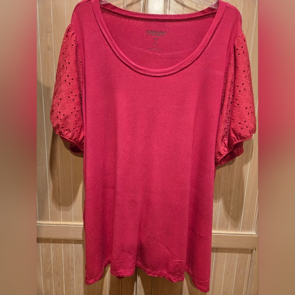 Torrid SuperSoft Eyelet Sleeve Top 4X EUC